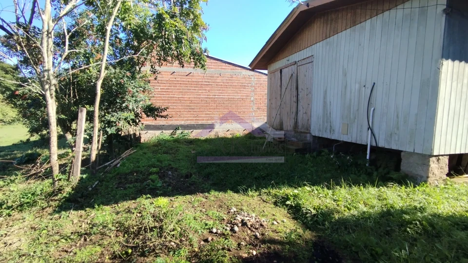 Imagens do imóveis Duas casas em mesmo terreno à venda em excelente bairro na cidade de Picada Café na Serra Gaúcha