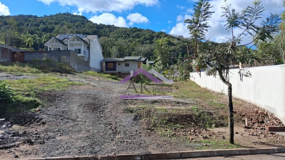 Excelente terreno à venda no centro de Picada Café, na Serra Gaúcha