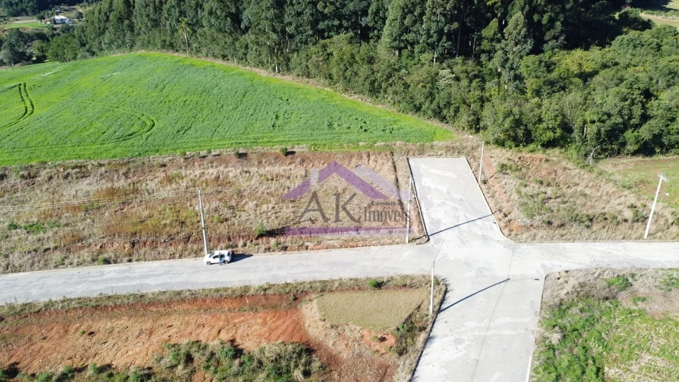 Excelente terreno de esquina à venda no Bairro Pinhal Alto, em Nova Petrópolis, na Serra Gaúcha