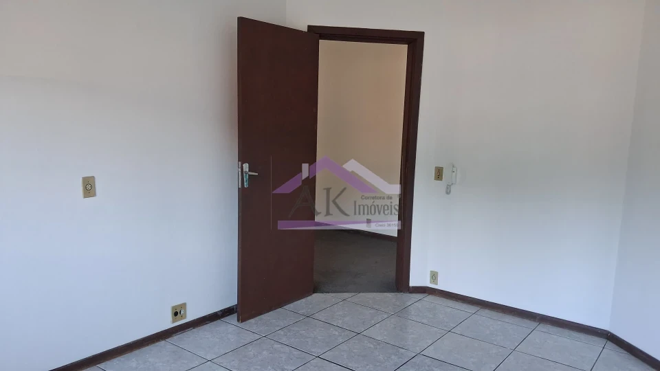 Apartamento com três quartos para locação no Centro de Picada Café, na Serra Gaúcha