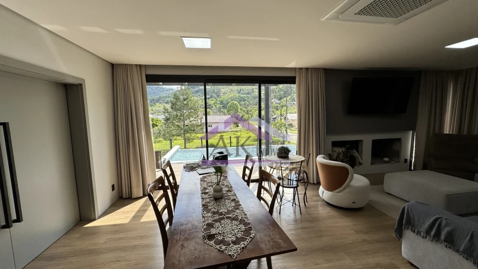 Imagens do imóveis Casa de alto padrão à venda em Picada Café na Serra Gaúcha