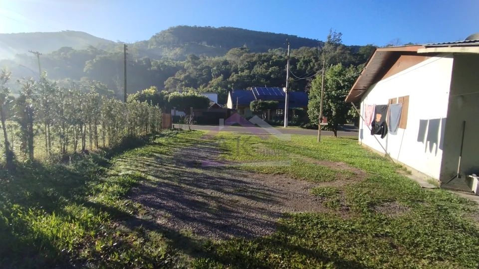 Casa térrea à venda no bairro Kaffee Eck em Picada Café na Serra Gaúcha