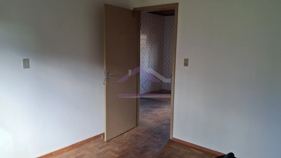Casa com 3 quartos para locação, localizada as margens da BR-116, em Picada Café, na Serra Gaúcha