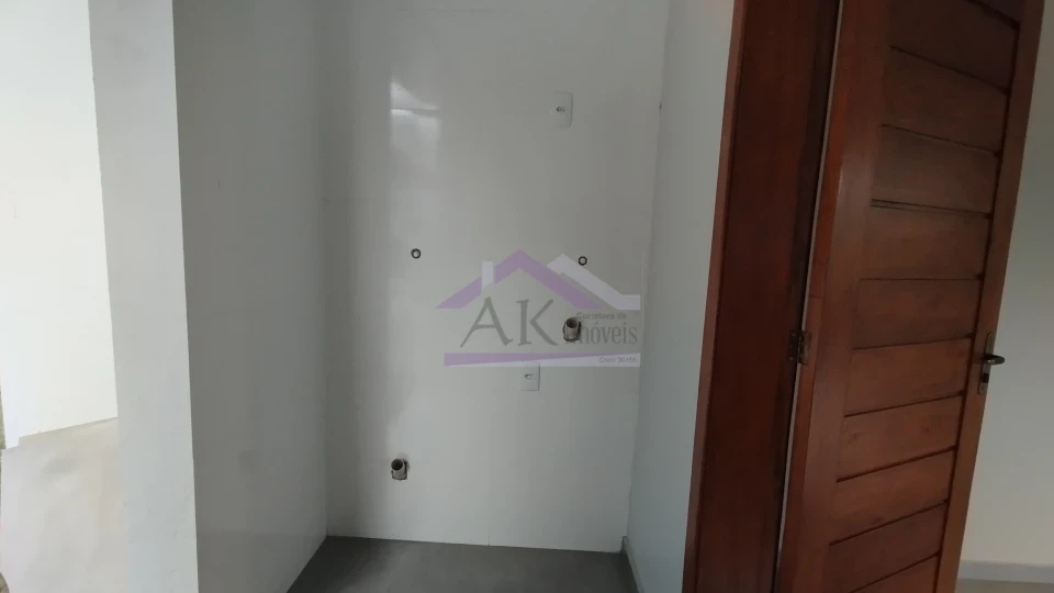 Excelente  casa a venda no centro de presidente Lucena.