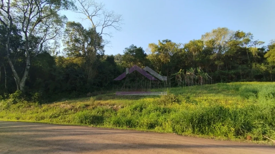 Terreno à venda no bairro Floresta em Picada Café na Serra Gaúcha
