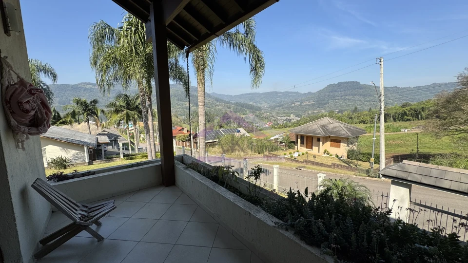 Imagens do imóveis Casa com linda vista à venda em Picada Café na Serra Gaúcha