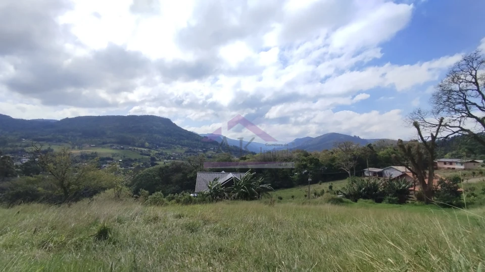 Imagens do imóveis Área de terra com vista panorâmica à venda próxima ao centro de Picada Café na Serra Gaúcha