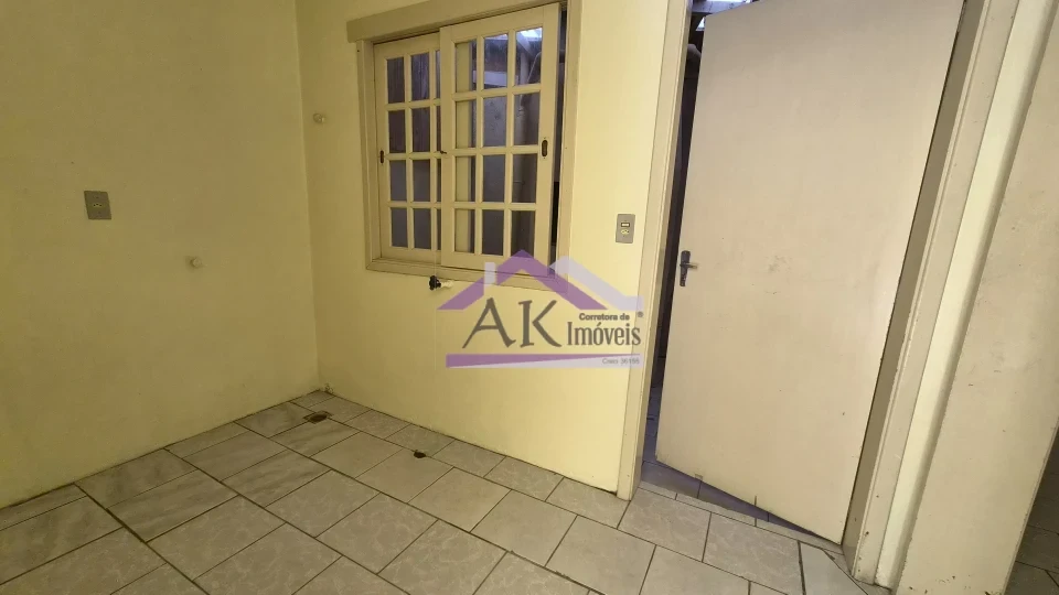 Sobrado com dois quartos para locação, localizado no Bairro Joaneta, na cidade de Picada Café