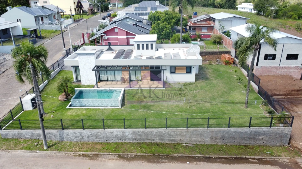 Imagens do imóveis Casa de alto padrão à venda em Picada Café na Serra Gaúcha