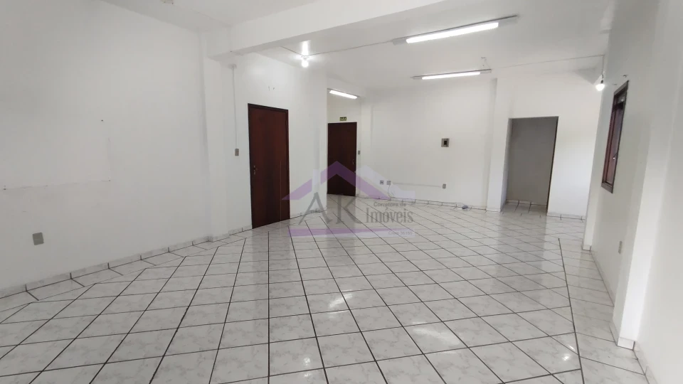 Imagens do imóveis Ampla sala comercial para locação no Centro da cidade de Picada Café