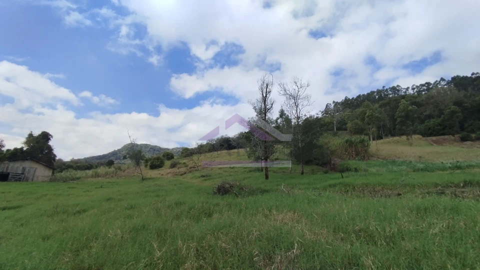Imagens do imóveis Área de terra com vista panorâmica à venda próxima ao centro de Picada Café na Serra Gaúcha