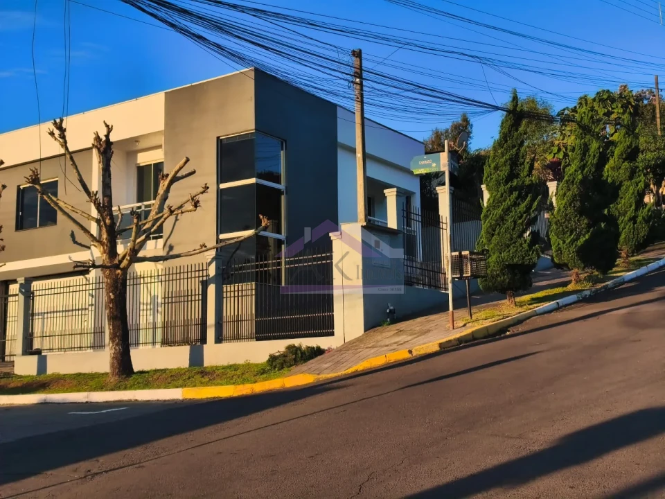 Imagens do imóveis Excelente terreno de esquina com duas casas à venda na cidade Ivoti