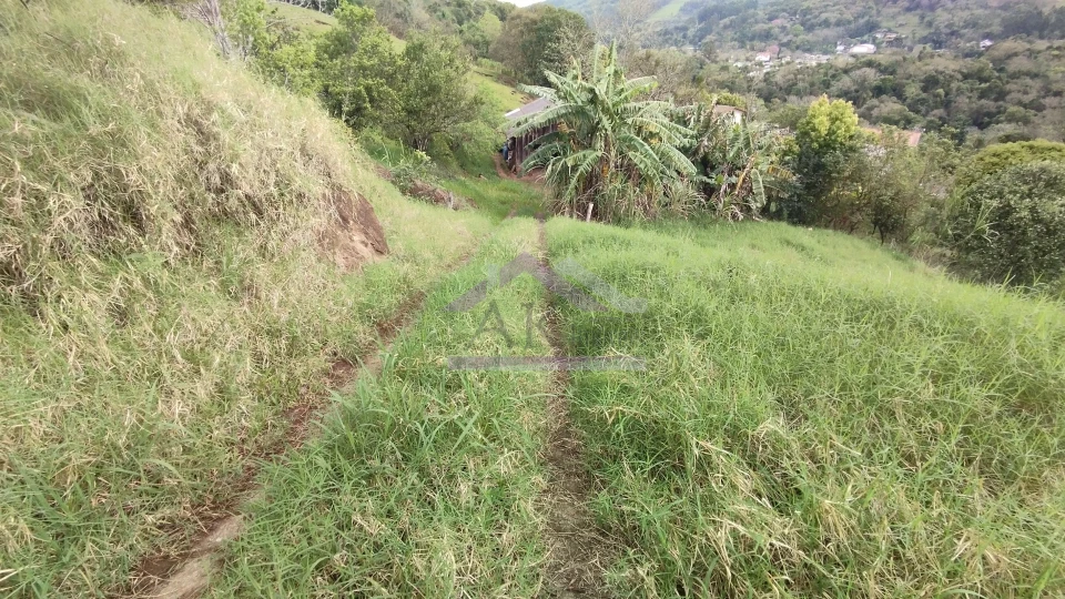 Imagens do imóveis Área de terra com vista panorâmica à venda próxima ao centro de Picada Café na Serra Gaúcha