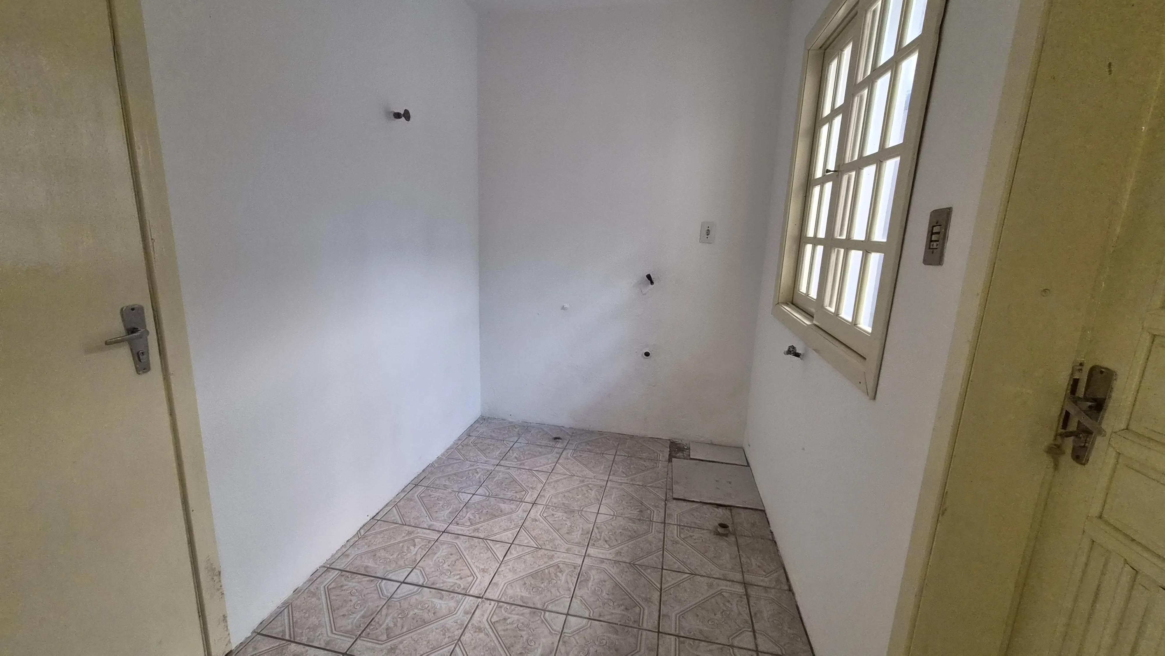 Sobrado com dois quartos para locação, localizado no Bairro Joaneta, na cidade de Picada Café
