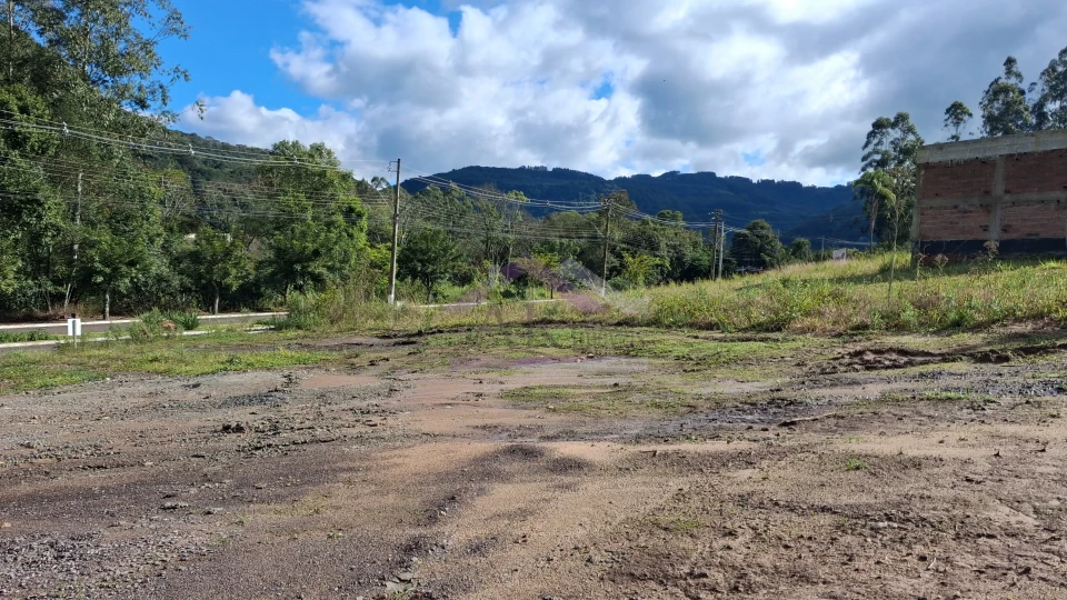 Terreno à venda no Centro de Picada Café, na Serra Gaúcha