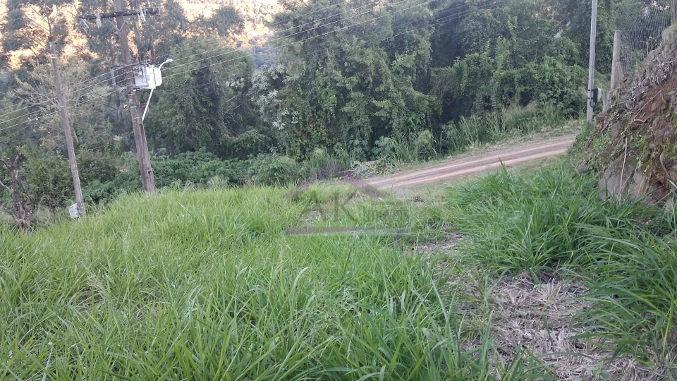 Terreno com 376,80m² à venda no Bairro Esperança, em Picada Café, na Serra Gaúcha