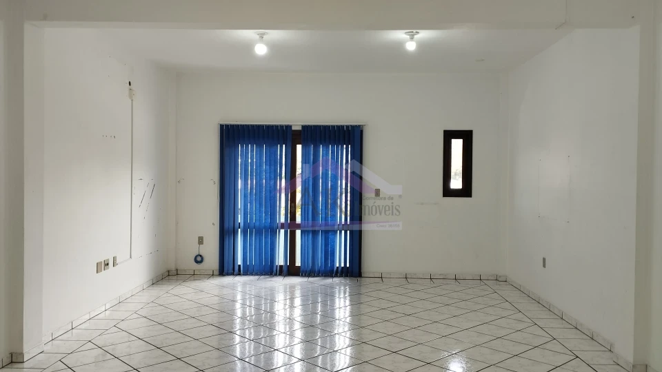 Imagens do imóveis Ampla sala comercial para locação no Centro da cidade de Picada Café
