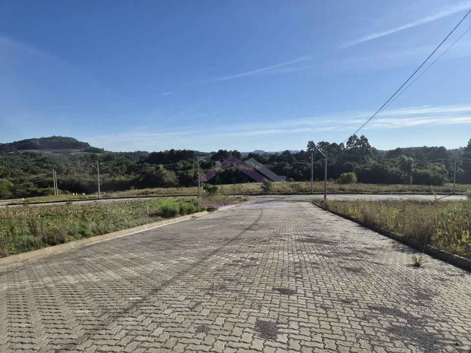 Excelente terreno de esquina à venda no Bairro Pinhal Alto, em Nova Petrópolis, na Serra Gaúcha