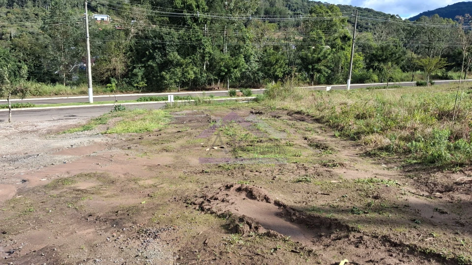 Terreno à venda no Centro de Picada Café, na Serra Gaúcha