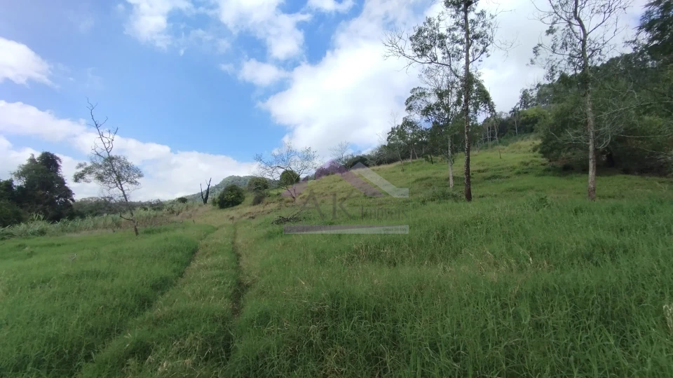 Imagens do imóveis Área de terra com vista panorâmica à venda próxima ao centro de Picada Café na Serra Gaúcha