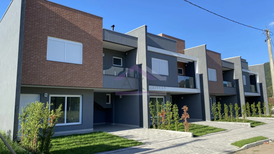 Lindo sobrado com duas suítes para locação no Bairro Joaneta, em Picada Café