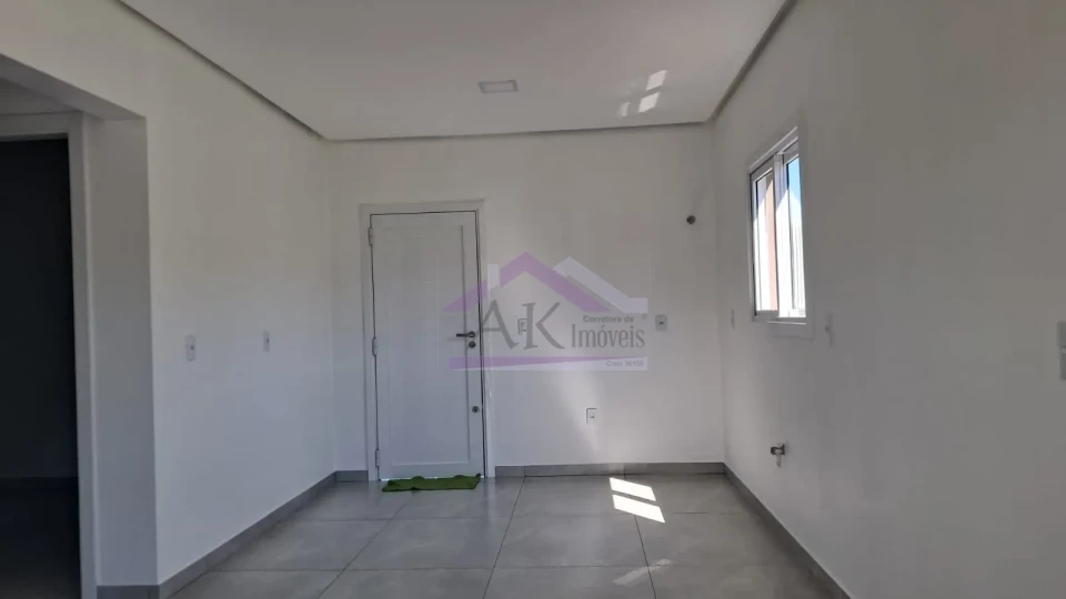 Casa à venda com excelente acabamento em São José do Hortêncio