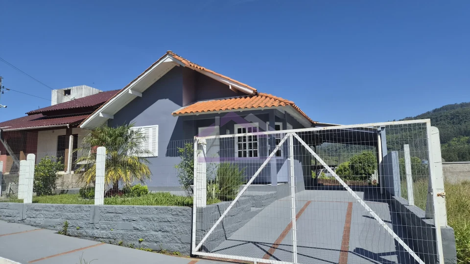 Casa com 2 quartos para locação na cidade de Picada Café, na Serra Gaúcha