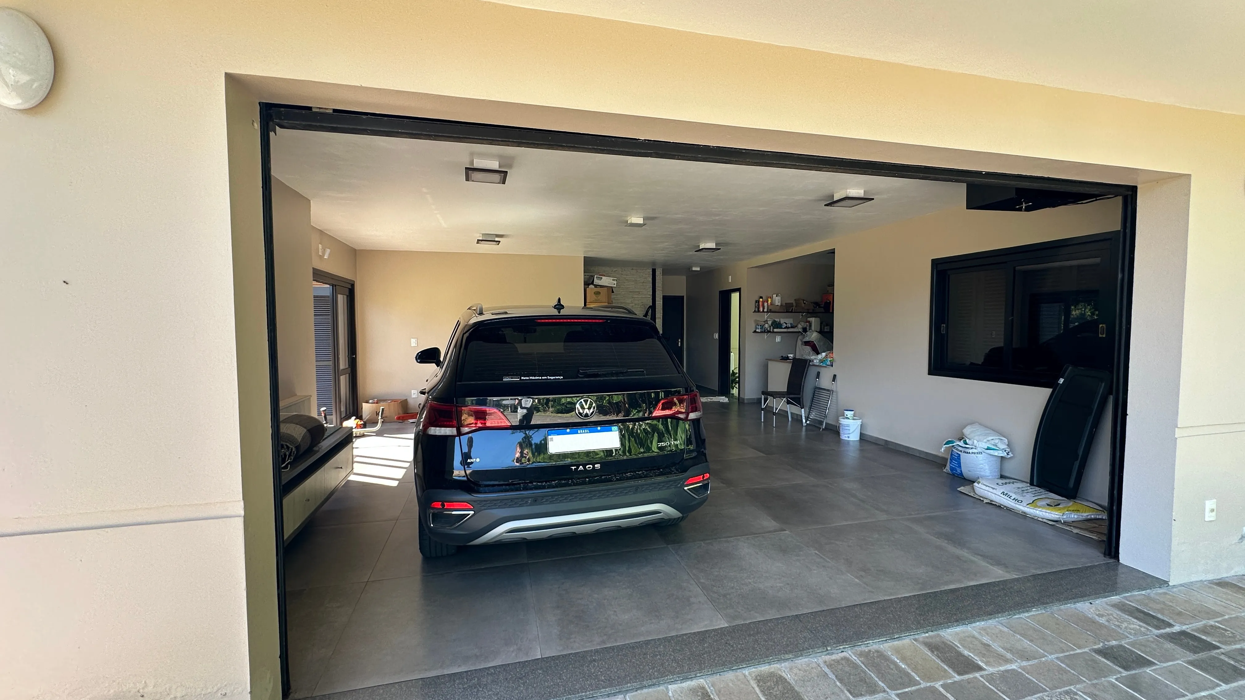 Casa de alto padrão com amplo terreno à venda na Serra Gaúcha