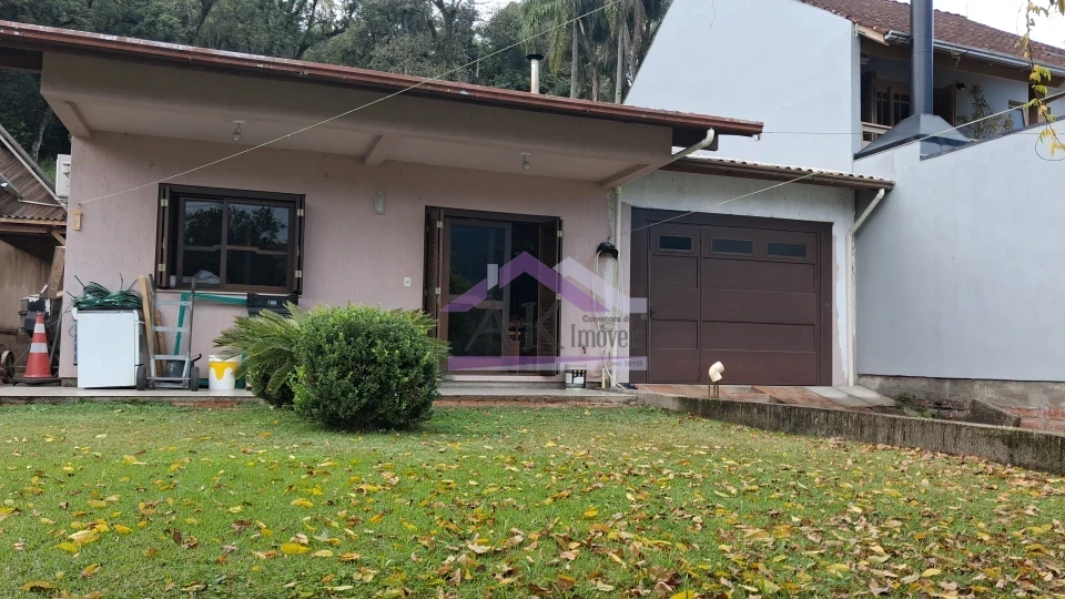 Imagens do imóveis Casa com 2 quartos à venda no Centro de Picada Café, na Serra Gaúcha