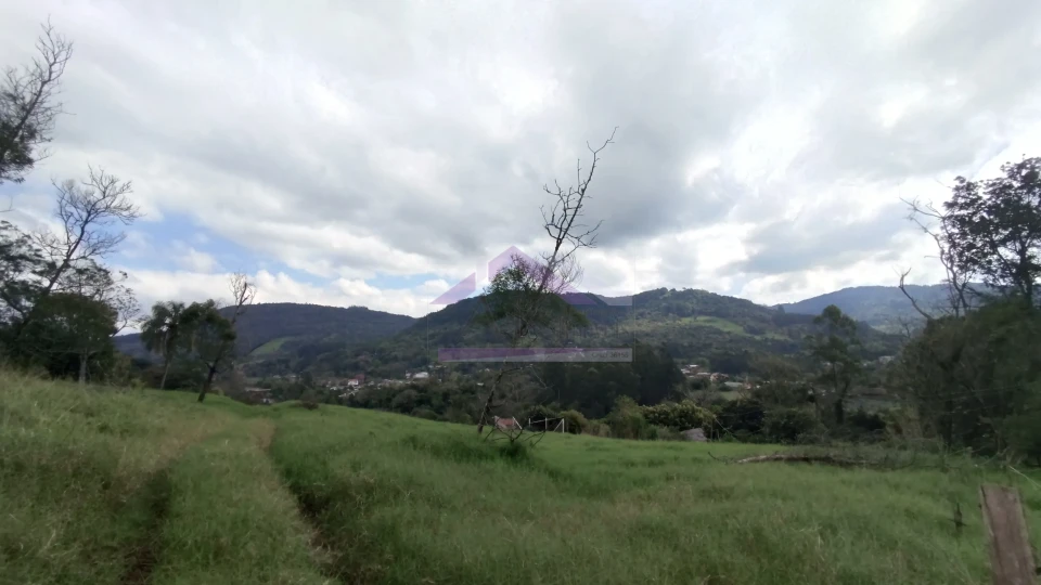 Imagens do imóveis Área de terra com vista panorâmica à venda próxima ao centro de Picada Café na Serra Gaúcha