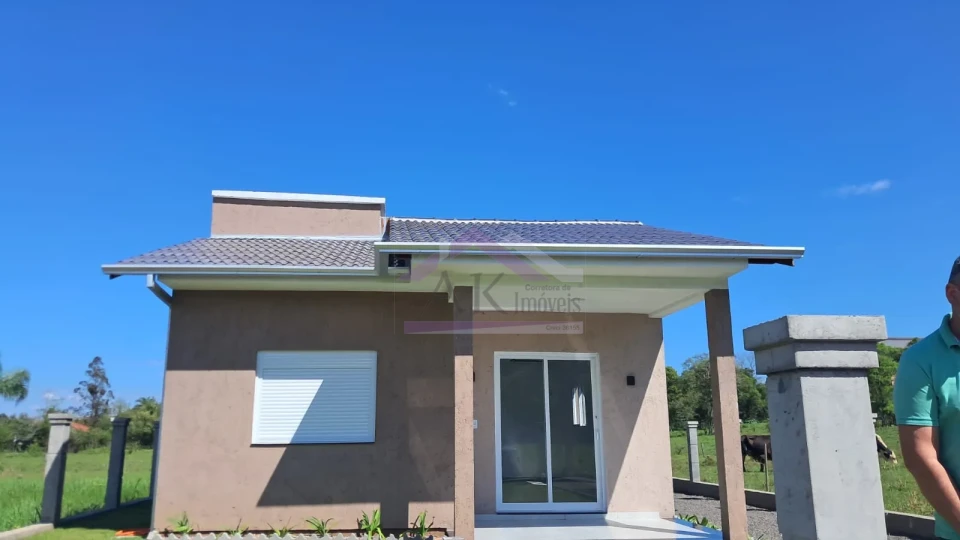 Casa à venda com excelente acabamento em São José do Hortêncio