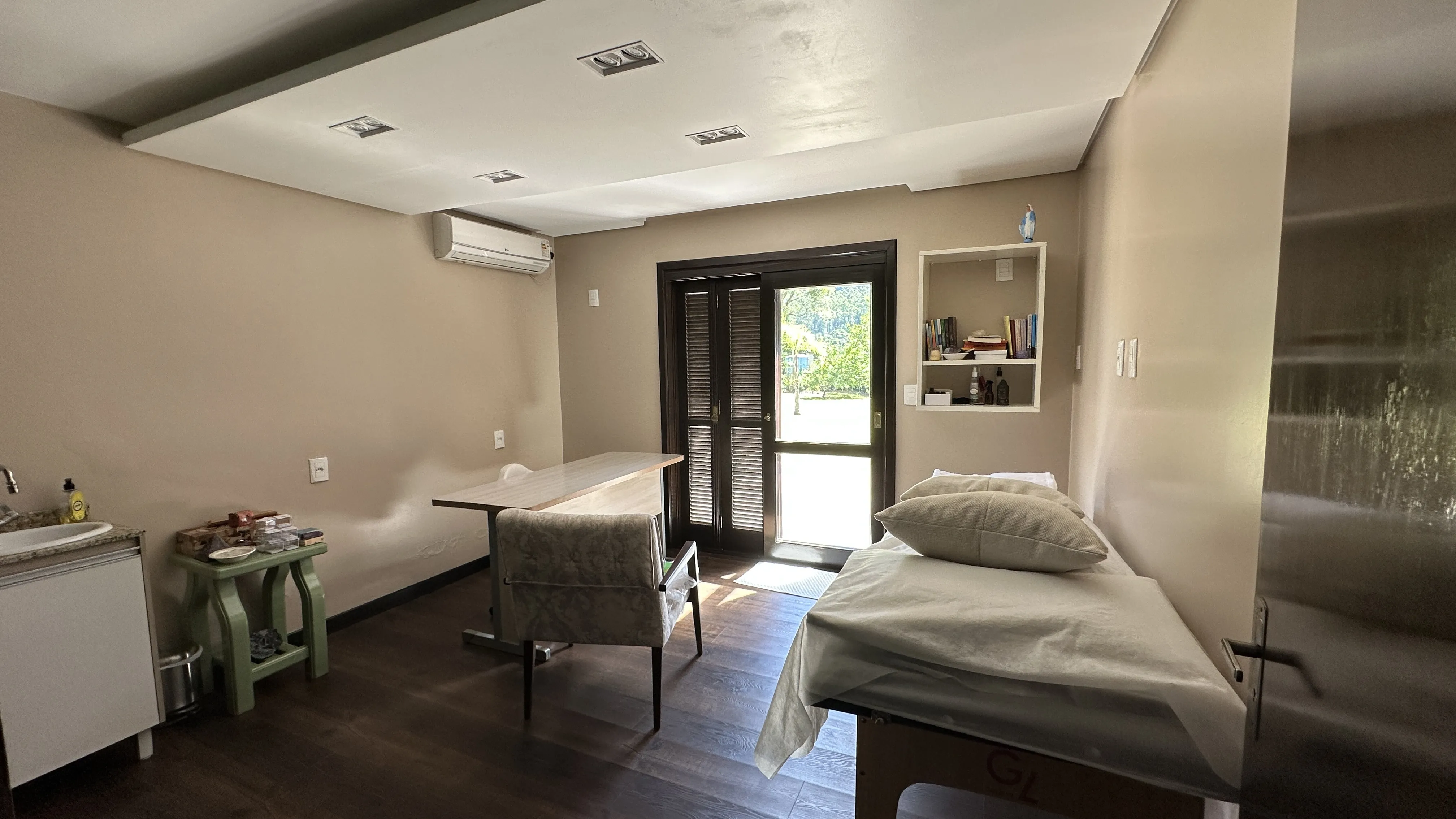 Casa de alto padrão com amplo terreno à venda na Serra Gaúcha
