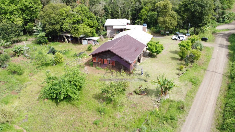 Sítio com duas casas à venda em Picada Café na Serra Gaúcha