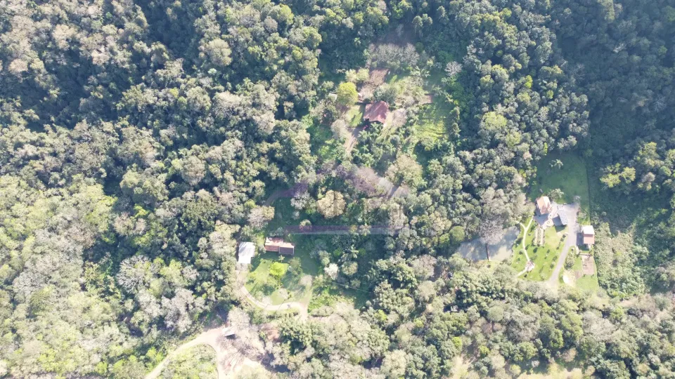 Sítio com riacho e casa enxaimel à venda em Picada Café na Serra Gaúcha