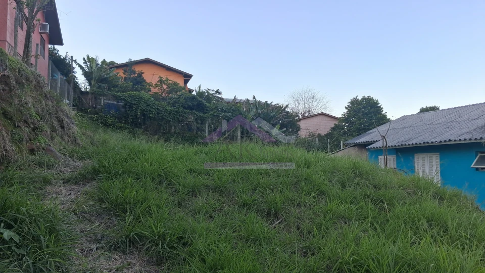 Terreno com 376,80m² à venda no Bairro Esperança, em Picada Café, na Serra Gaúcha