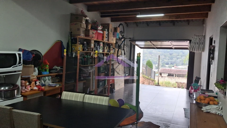 Imagens do imóveis Casa com 2 quartos à venda no Centro de Picada Café, na Serra Gaúcha