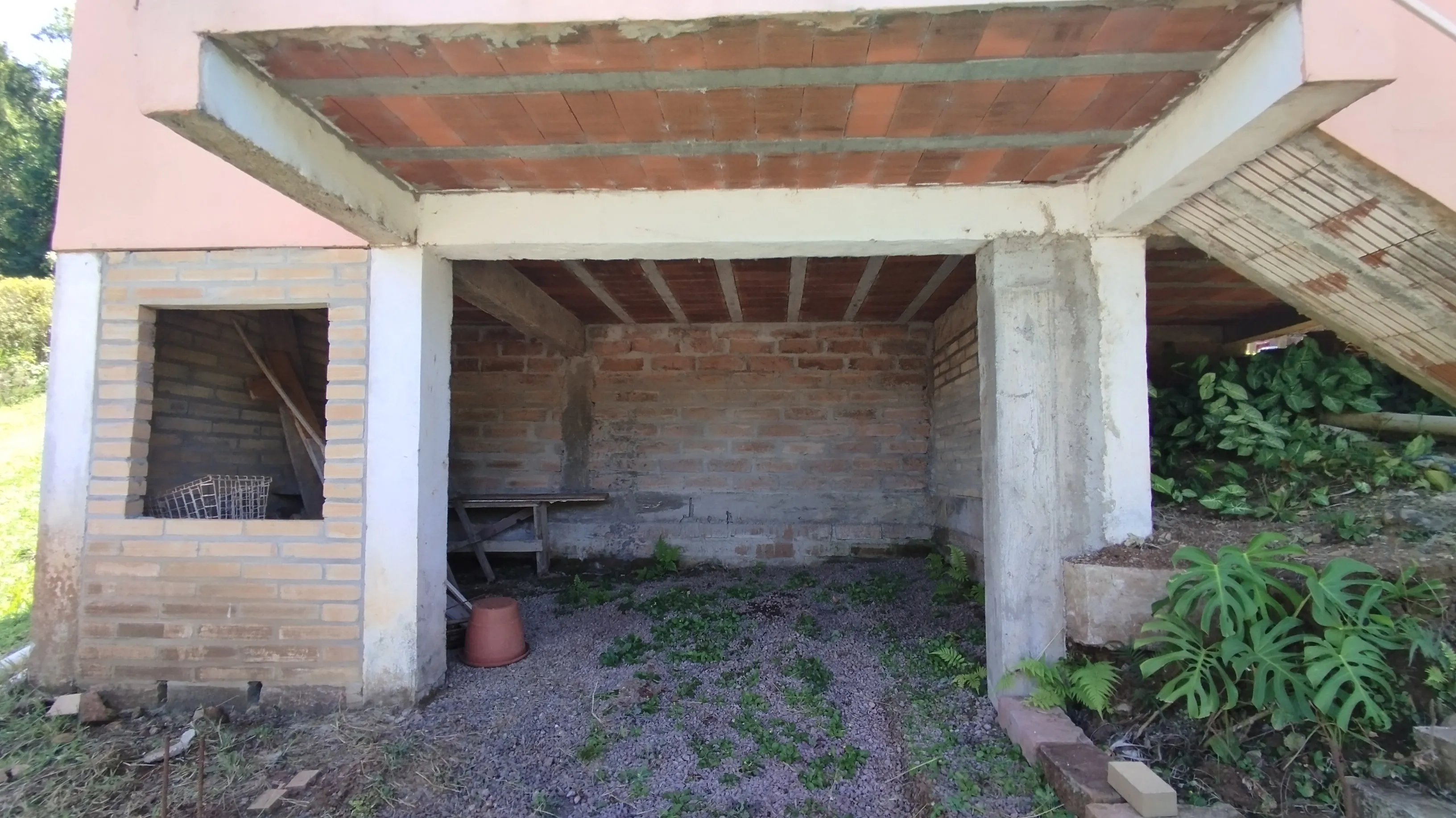Casa com amplo terreno para locação no bairro Esperança em Picada Café na Serra Gaúcha