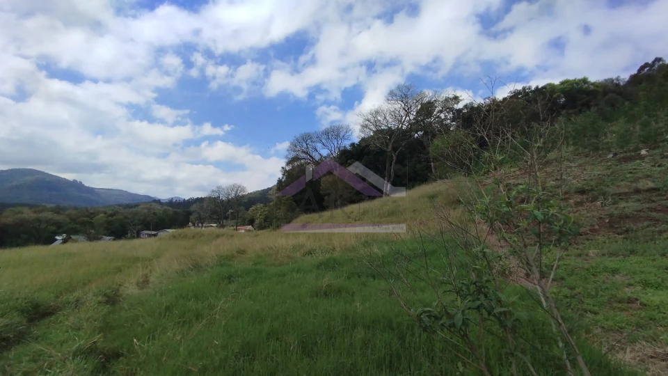 Imagens do imóveis Área de terra com vista panorâmica à venda próxima ao centro de Picada Café na Serra Gaúcha