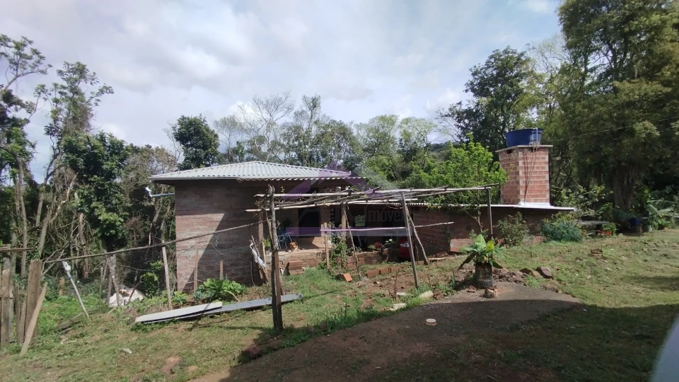 Sítio com duas casas à venda em Picada Café na Serra Gaúcha
