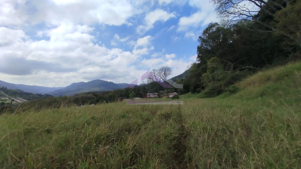 Imagens do imóveis Área de terra com vista panorâmica à venda próxima ao centro de Picada Café na Serra Gaúcha