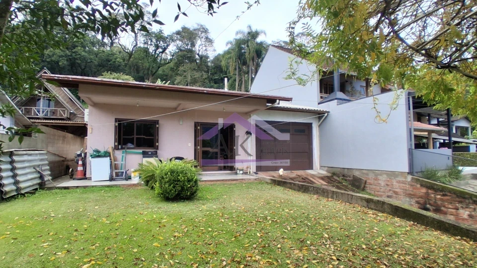 Imagens do imóveis Casa com 2 quartos à venda no Centro de Picada Café, na Serra Gaúcha