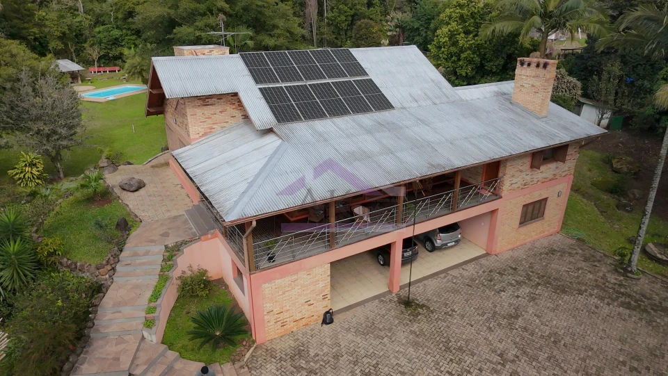 Imagens do imóveis Casa de Alto Padrão em Amplo Terreno e Localização Privilegiada em Dois Irmãos - RS
