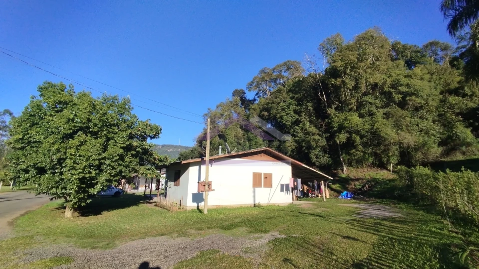 Casa térrea à venda no bairro Kaffee Eck em Picada Café na Serra Gaúcha
