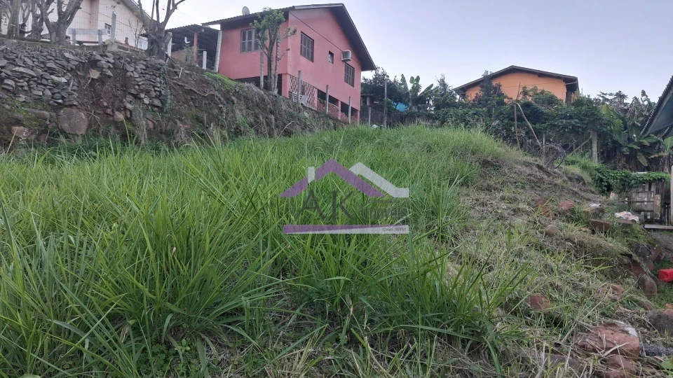 Terreno com 376,80m² à venda no Bairro Esperança, em Picada Café, na Serra Gaúcha