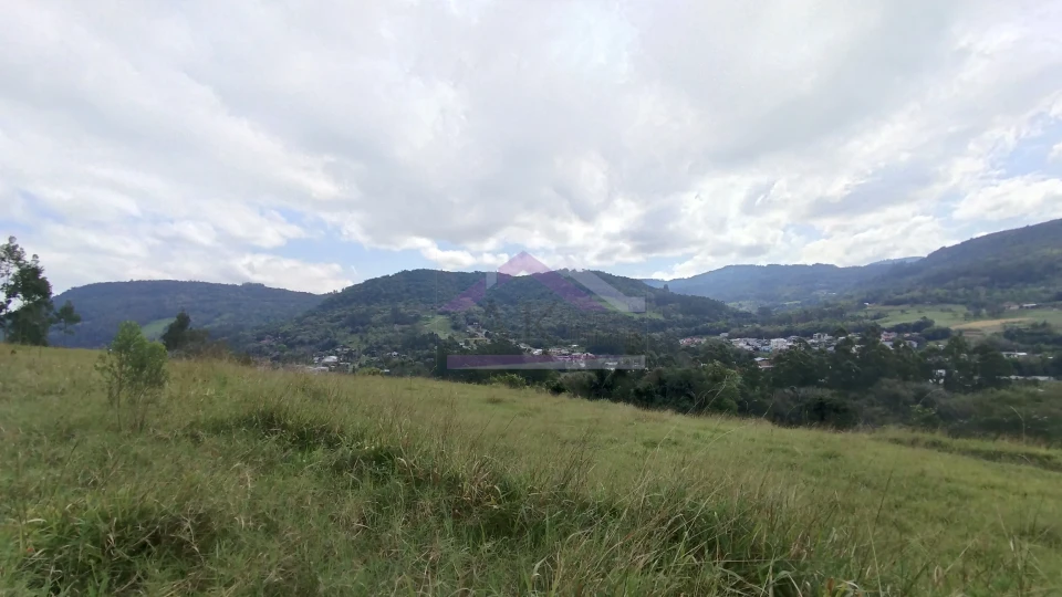 Imagens do imóveis Área de terra com vista panorâmica à venda próxima ao centro de Picada Café na Serra Gaúcha