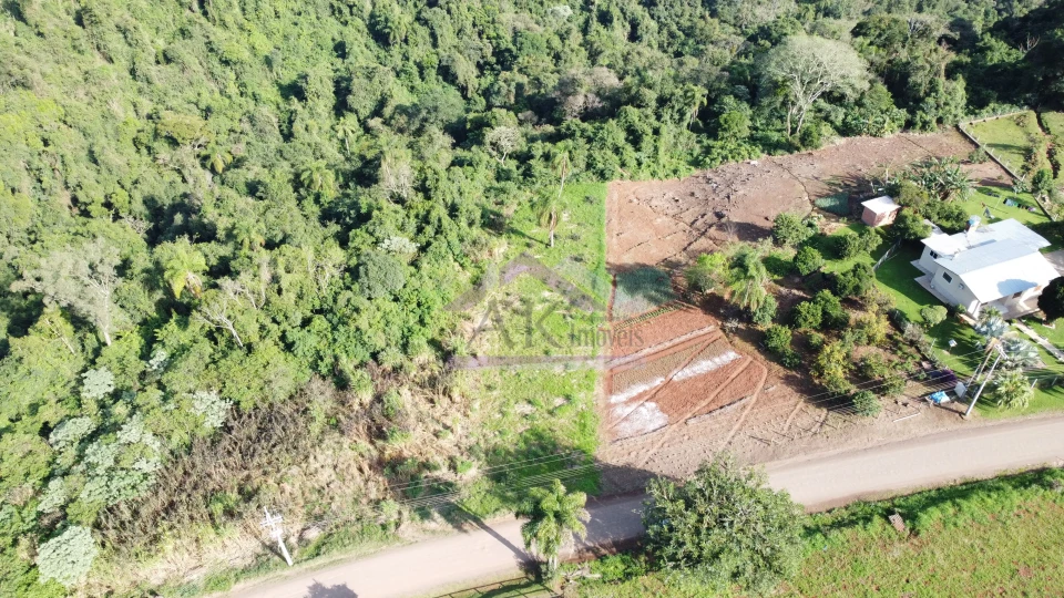 Imagens do imóveis Amplo terreno com vista à venda em Picada Café na Serra Gaúcha