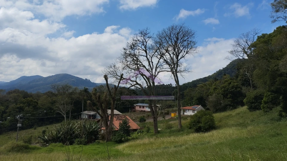 Imagens do imóveis Área de terra com vista panorâmica à venda próxima ao centro de Picada Café na Serra Gaúcha