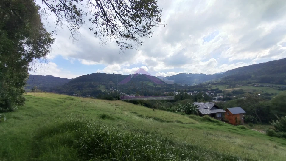 Imagens do imóveis Área de terra com vista panorâmica à venda próxima ao centro de Picada Café na Serra Gaúcha