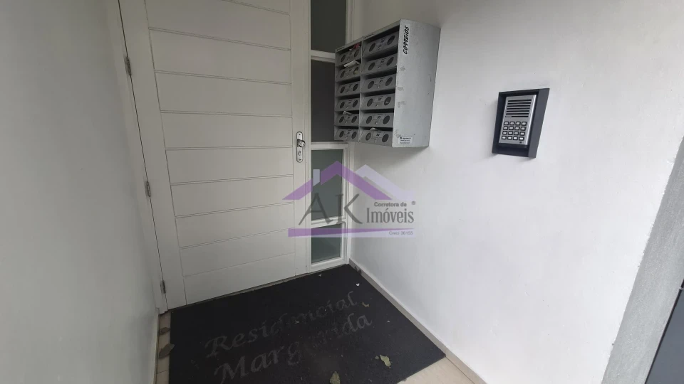 Apartamento semimobiliado, com 2 quartos para locação, no Centro de Picada Café na Serra Gaúcha