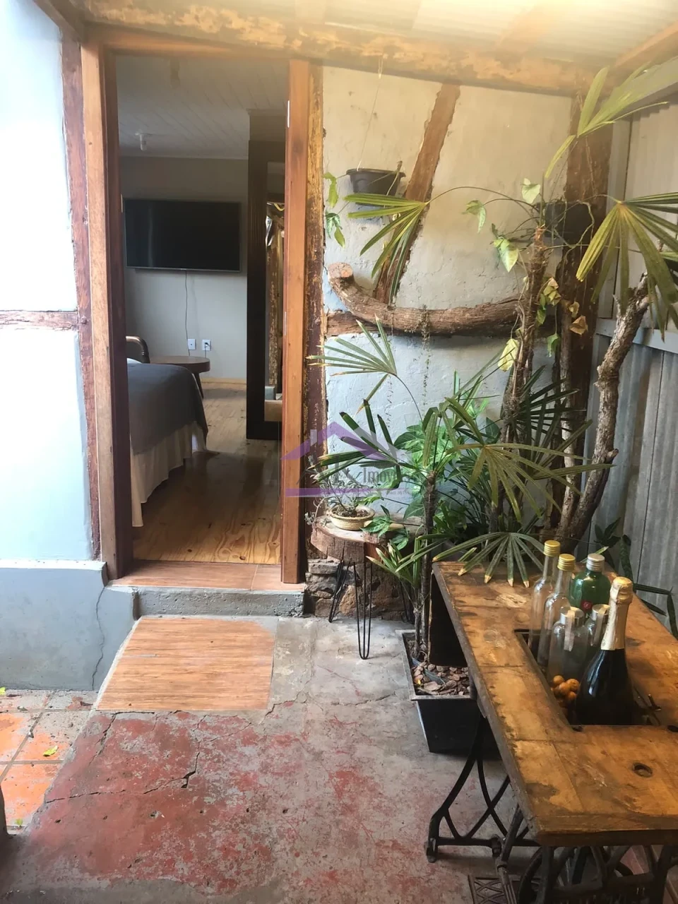 Imagens do imóveis Excelente sítio com casa enxaimel e açude à venda em Picada Café na Serra Gaúcha